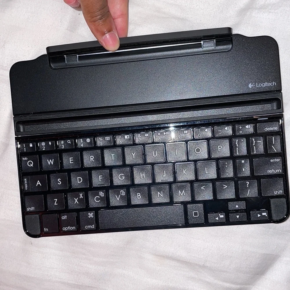 Logitech ultra thin